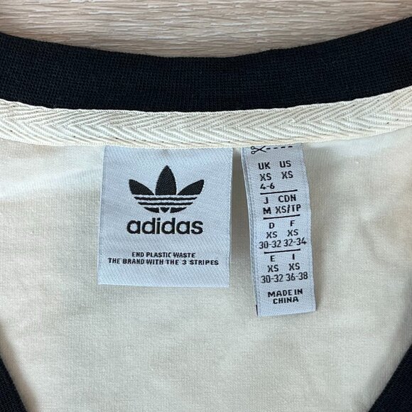 adidas Cream and Green T-shirt - Size XS - Picture 3 of 3